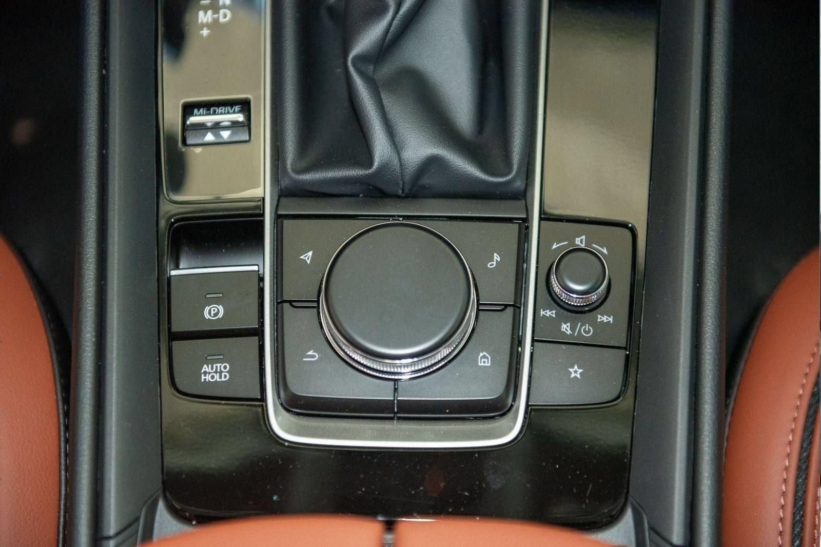 Used 2025 MAZDA CX-50 Meridian Edition w/ Apex Package AWD/4WD image 24