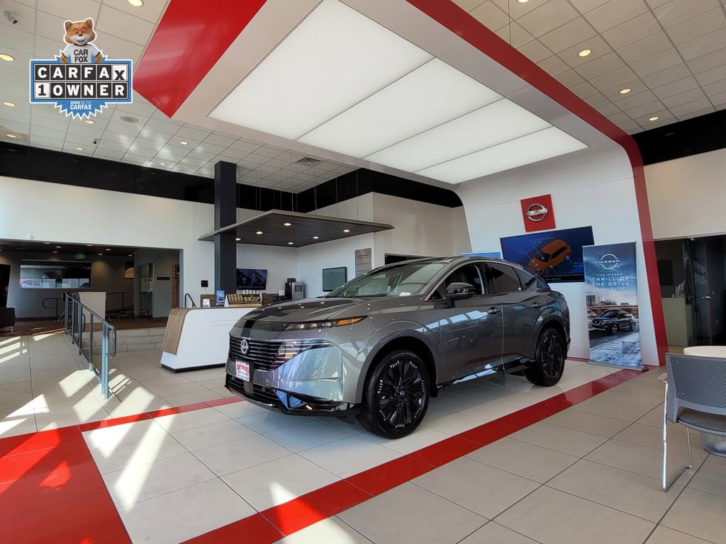 Used 2023 Chrysler Pacifica Limited FWD image 31