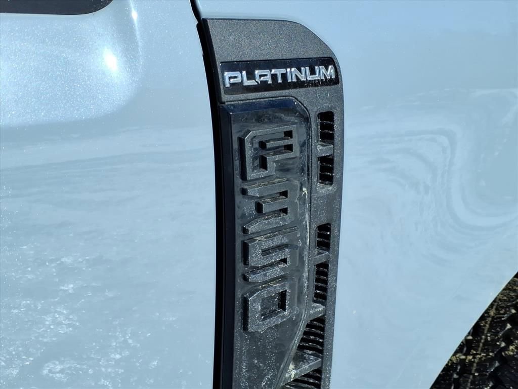 New 2026 Ford F350 Platinum w/ FX4 Off-Road Package image 12