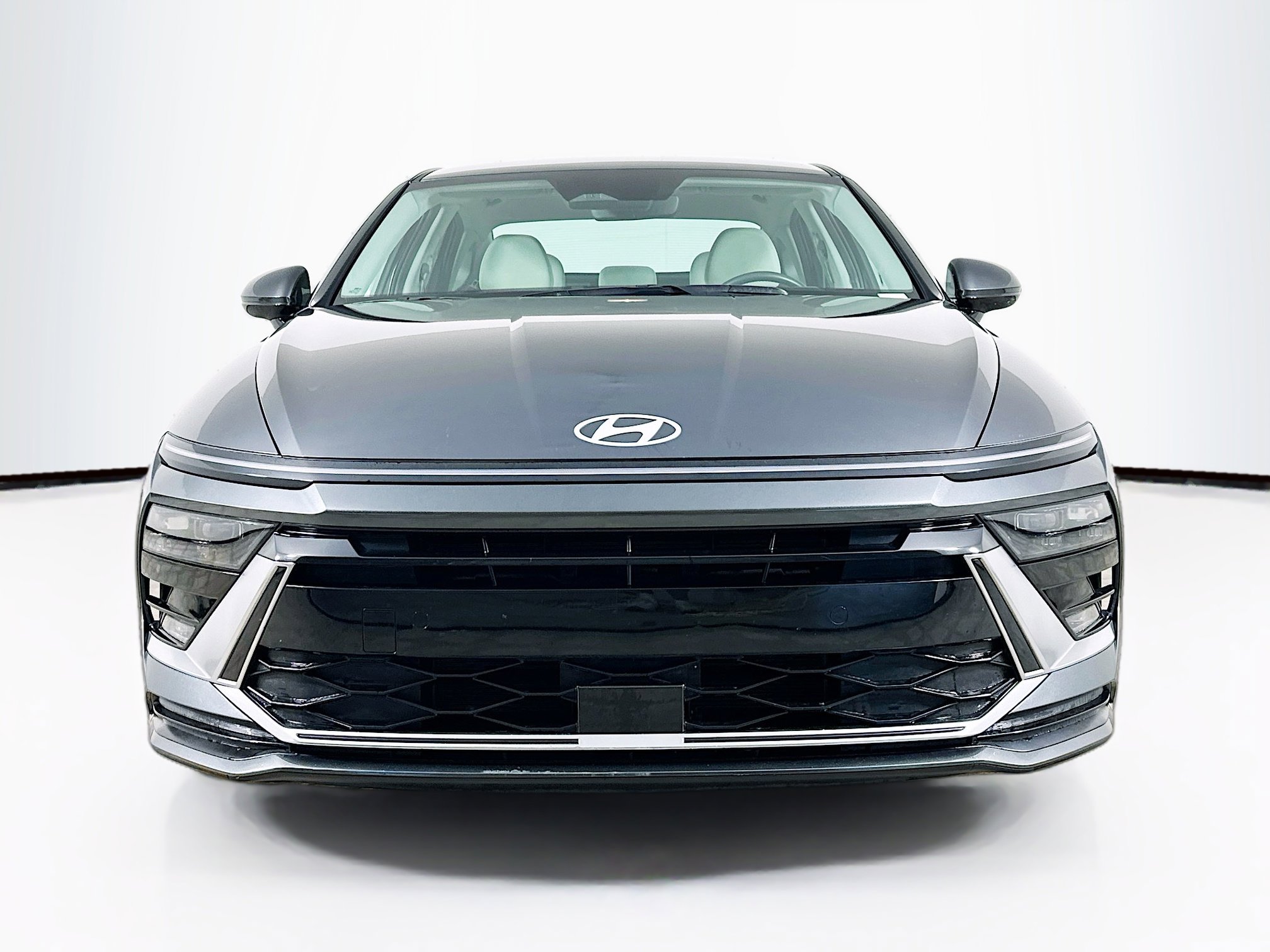 Used 2025 Hyundai Sonata SEL image 2