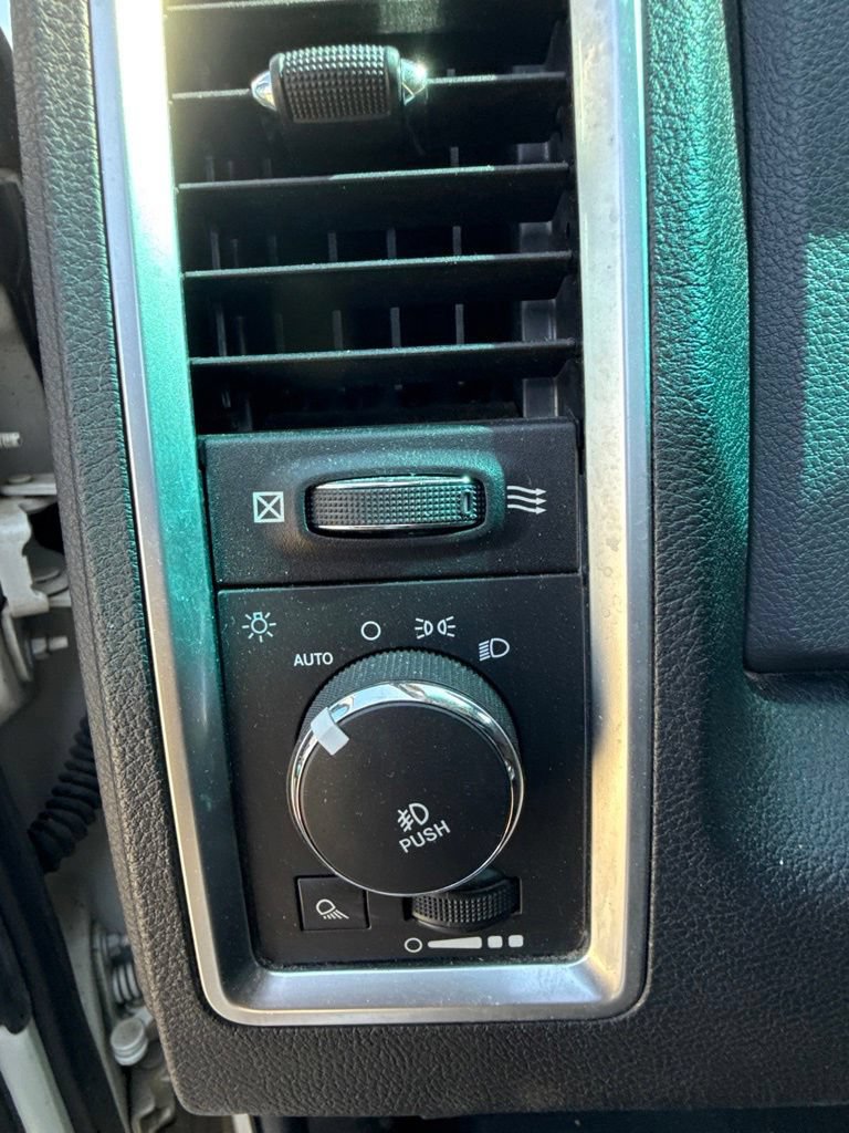 Used 2016 RAM 1500 Lone Star AWD/4WD image 22