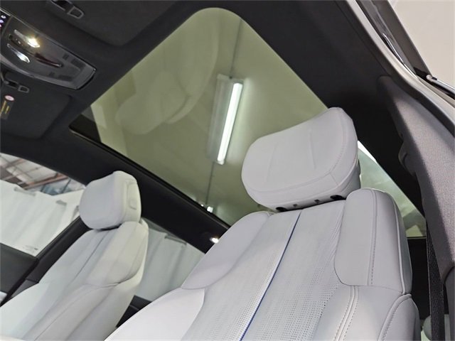 Used 2024 Cadillac Lyriq Sport image 46