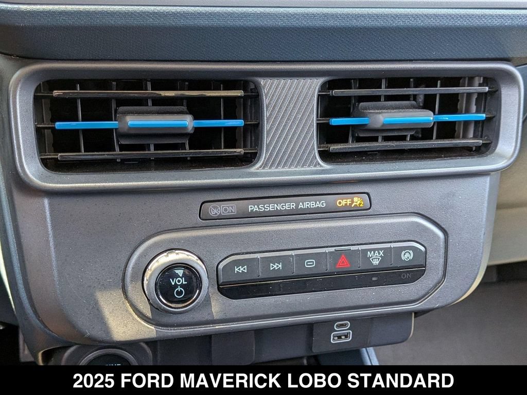 Used 2025 Ford Maverick Lobo AWD/4WD image 22