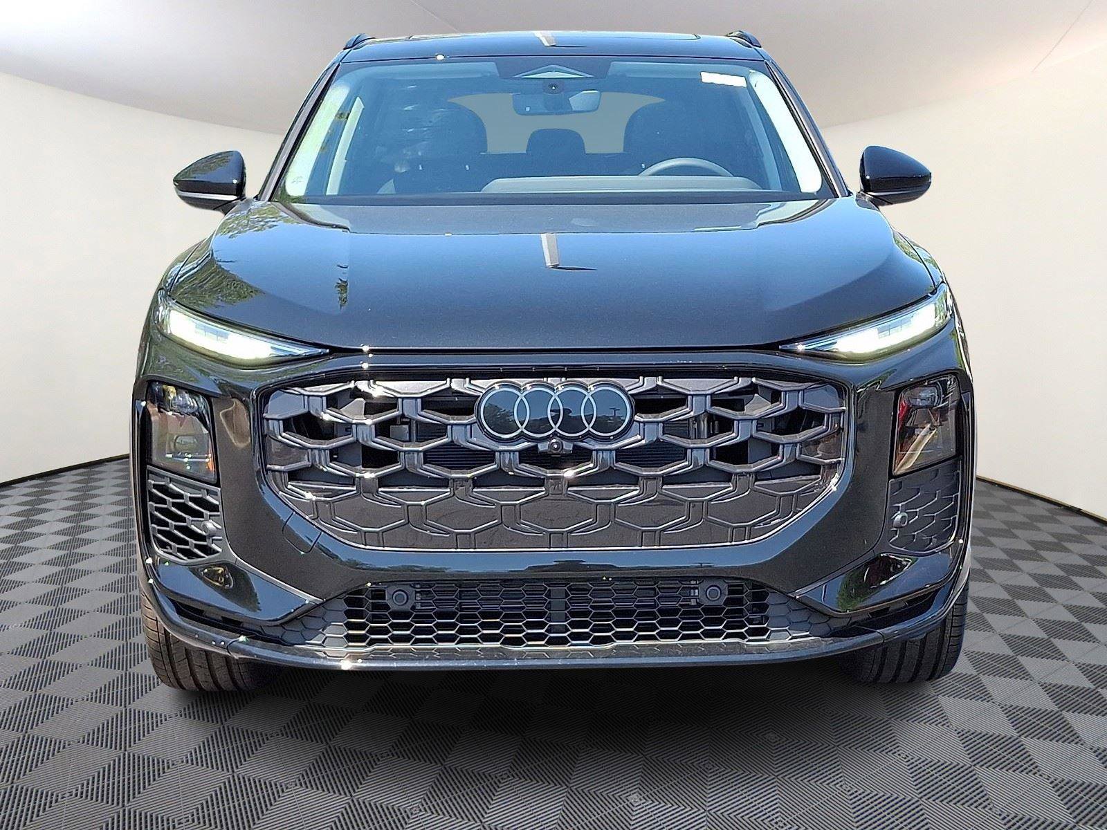 New 2026 Audi Q3 quattro 2.0T AWD/4WD image 2