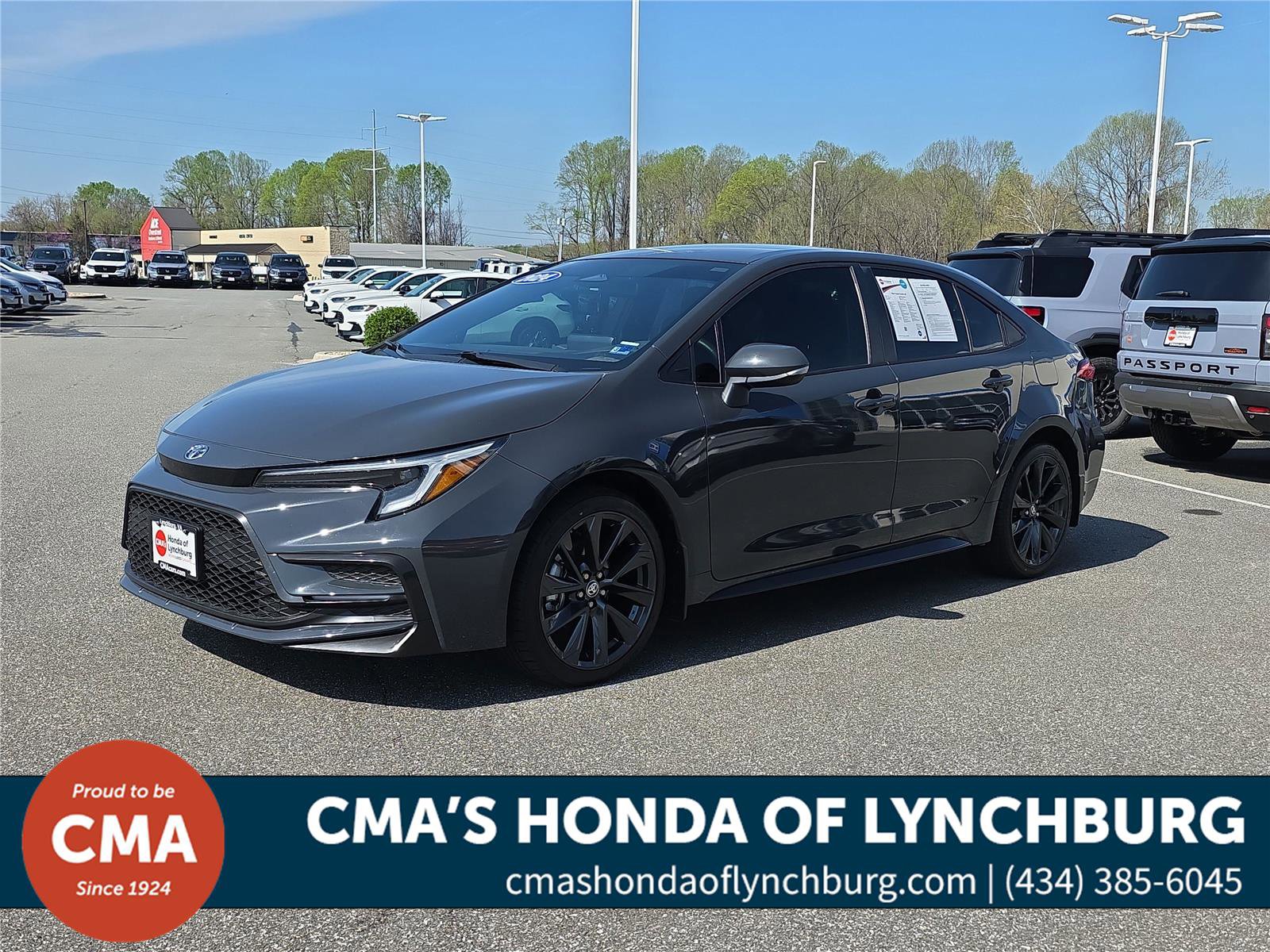 Used 2024 Toyota Corolla SE image 1