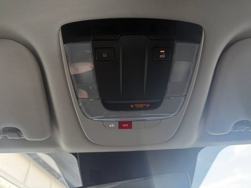 Used 2025 Kia Sorento EX AWD/4WD image 29