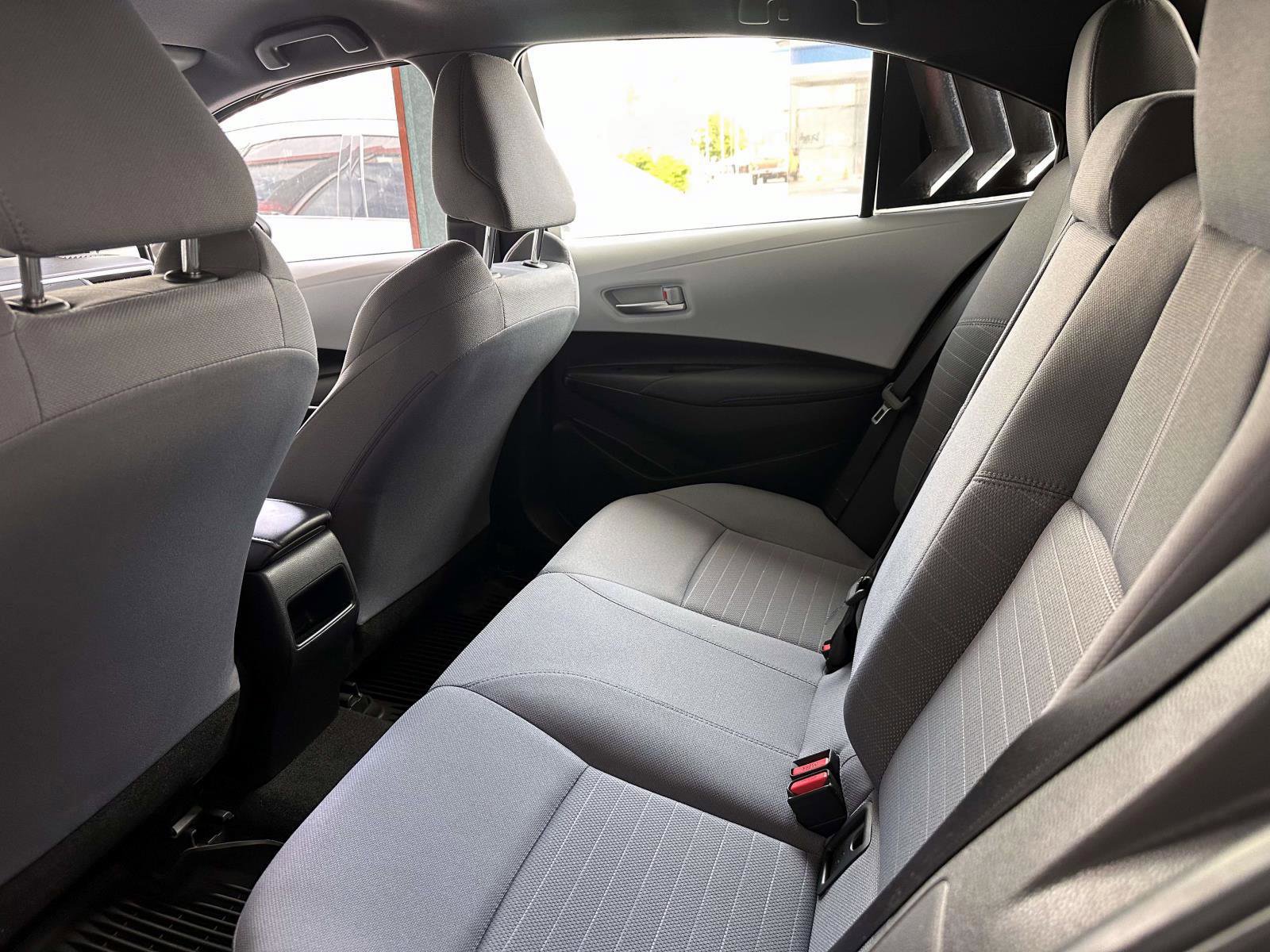 Used 2022 Toyota Corolla SE FWD image 11