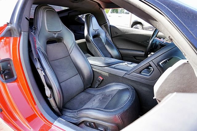 Used 2014 Chevrolet Corvette Stingray Coupe w/ 2LT Preferred Equipment Group image 14