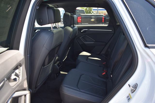 Used 2025 Audi Q3 2.0T Premium w/ Convenience Package AWD/4WD image 21