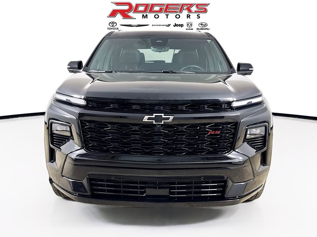 Used 2025 Chevrolet Traverse RS w/ LPO, Floor Liner Package AWD/4WD image 7