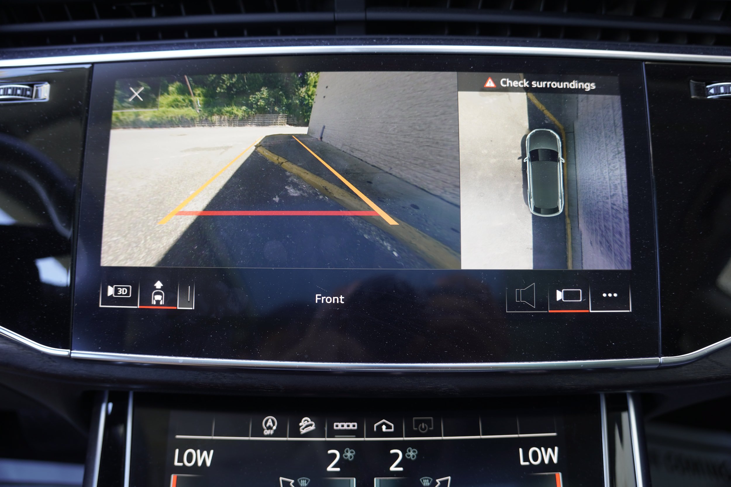 Used 2022 Audi Q8 Premium Plus AWD/4WD image 20