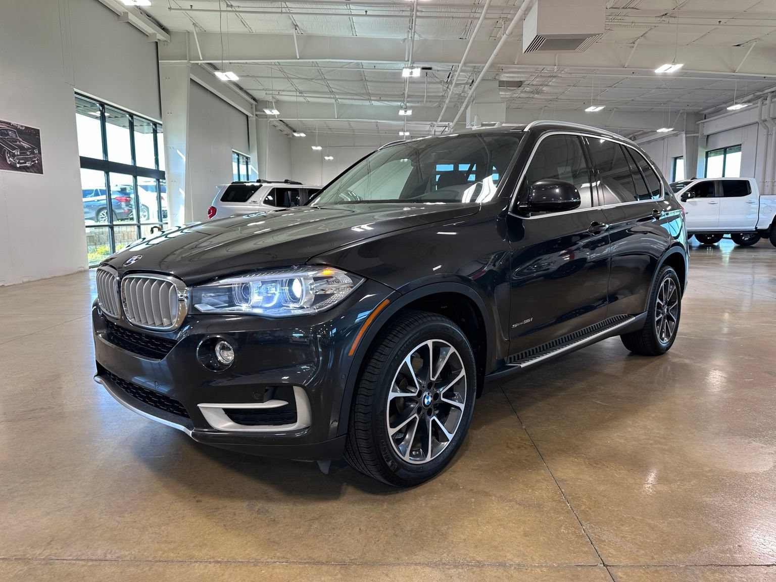 Used 2018 BMW X5 sDrive35i RWD image 3