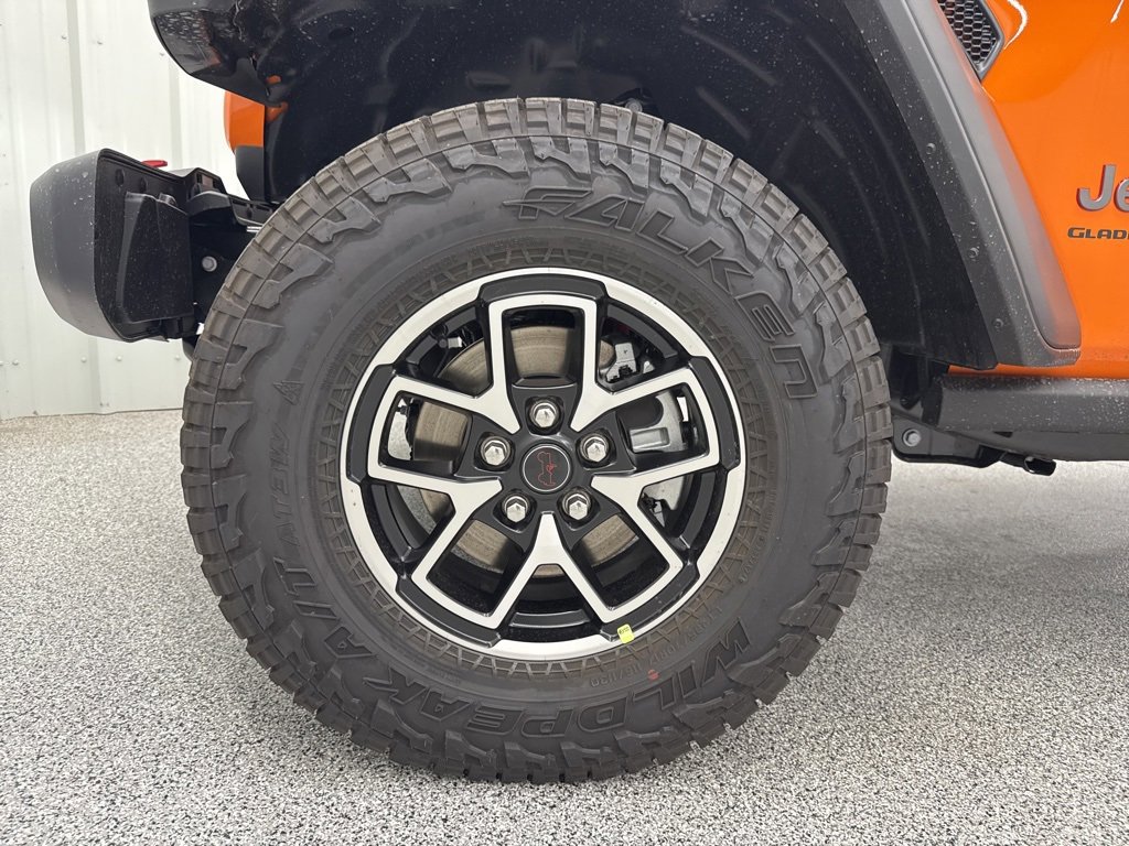 New 2025 Jeep Gladiator Rubicon w/ Convenience Group image 9