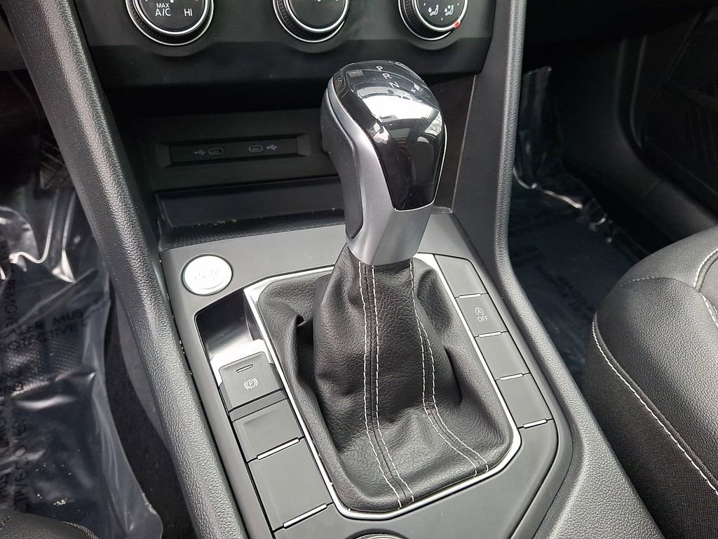 Certified 2022 Volkswagen Taos SE image 15