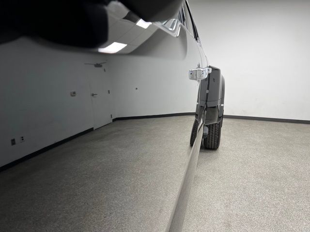 Used 2024 Ford F350 Platinum image 14