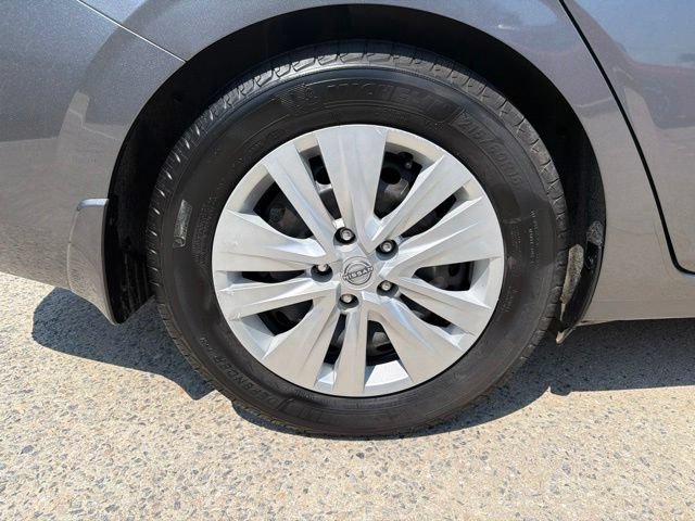 Used 2024 Nissan Sentra S FWD image 16