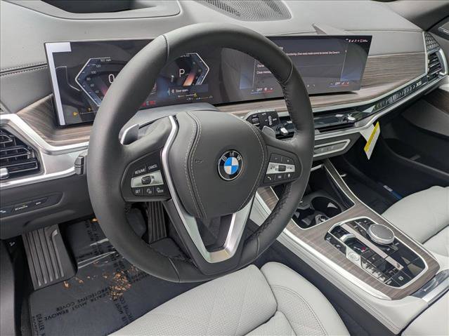 Used 2026 BMW X5 xDrive40i w/ Climate Comfort Package image 3