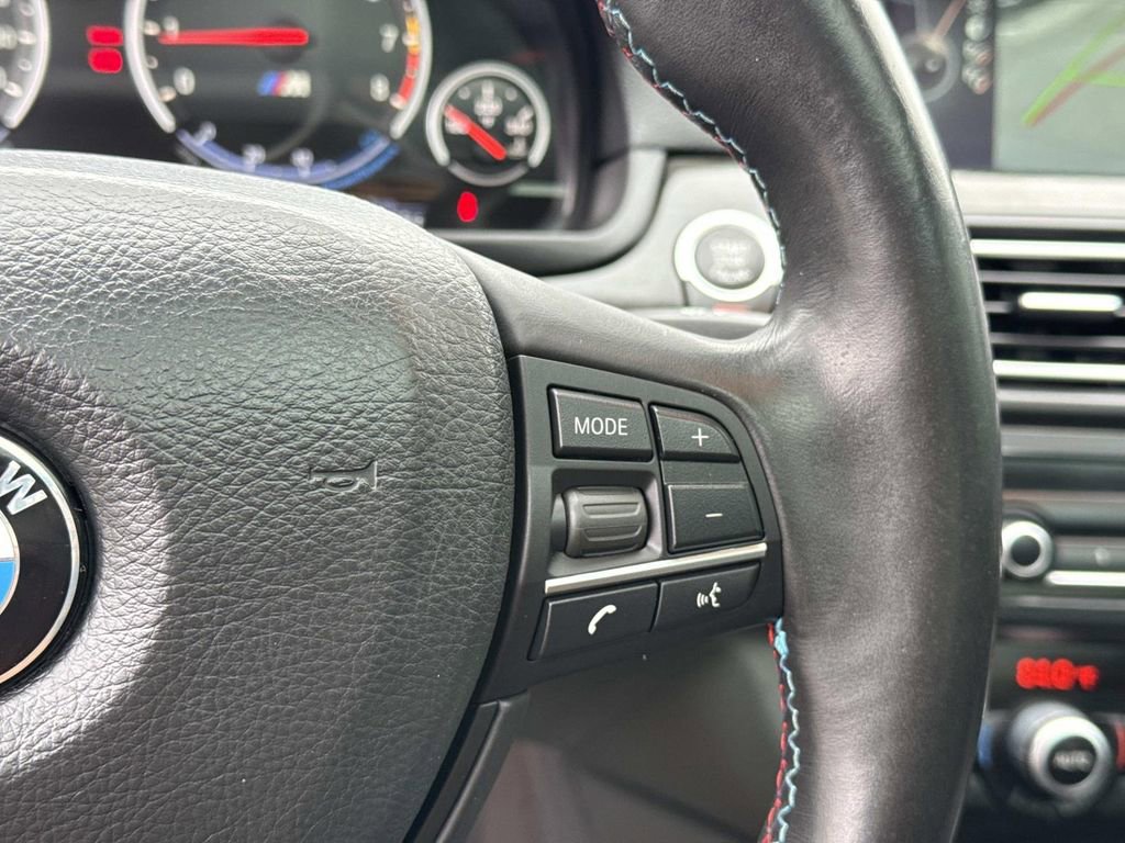 Used 2013 BMW M5 image 21