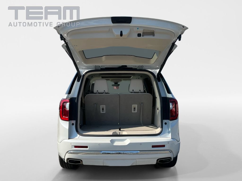 Used 2023 GMC Acadia Denali w/ Denali Ultimate Package FWD image 11