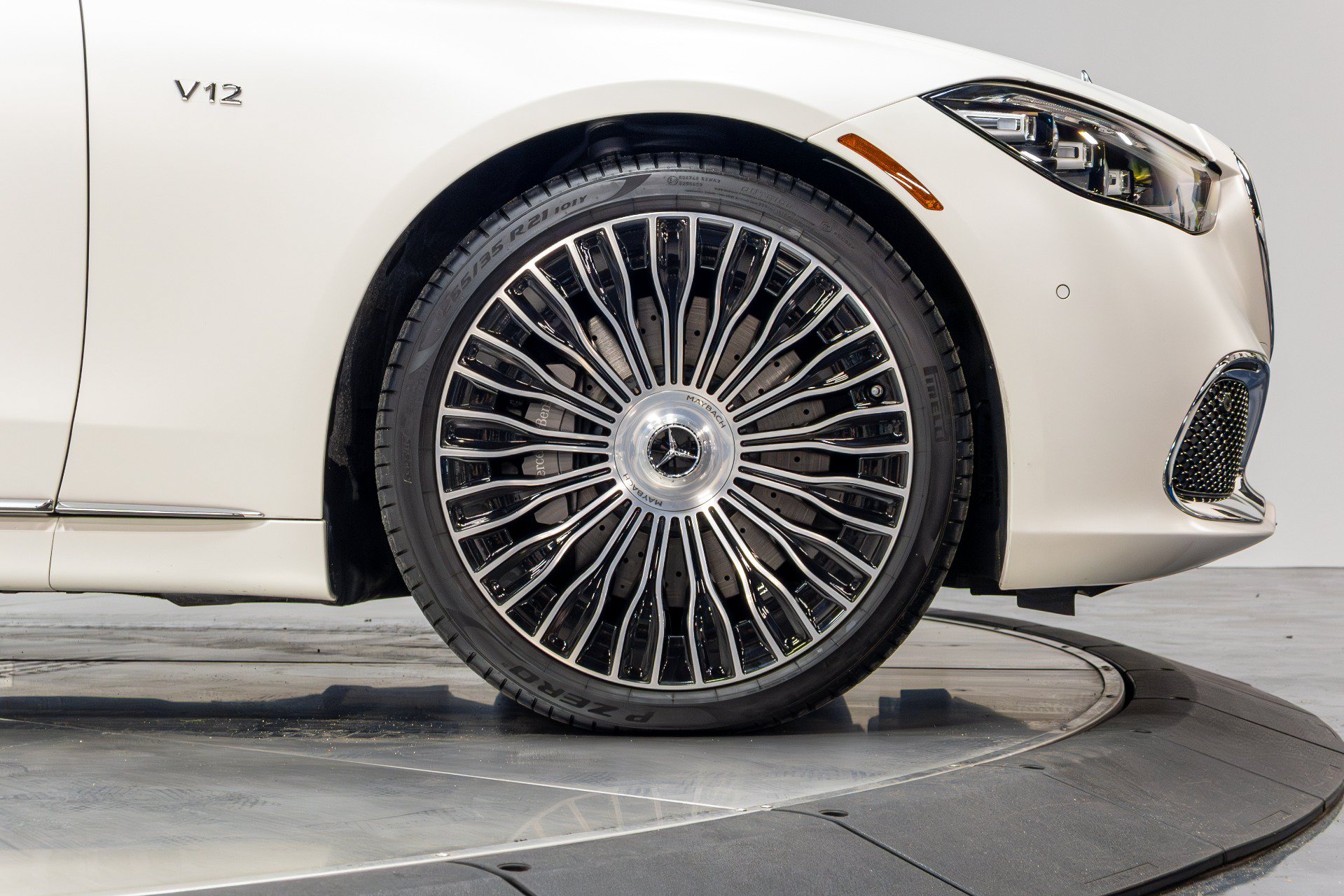 Used 2023 Mercedes-Benz Maybach S 680 4MATIC image 23