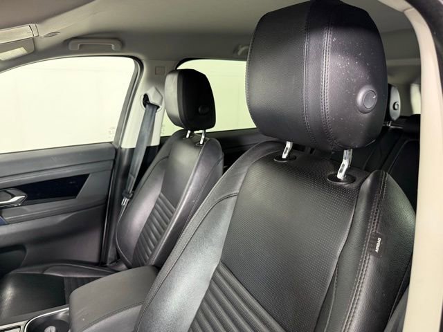 Used 2022 Land Rover Discovery Sport S image 6