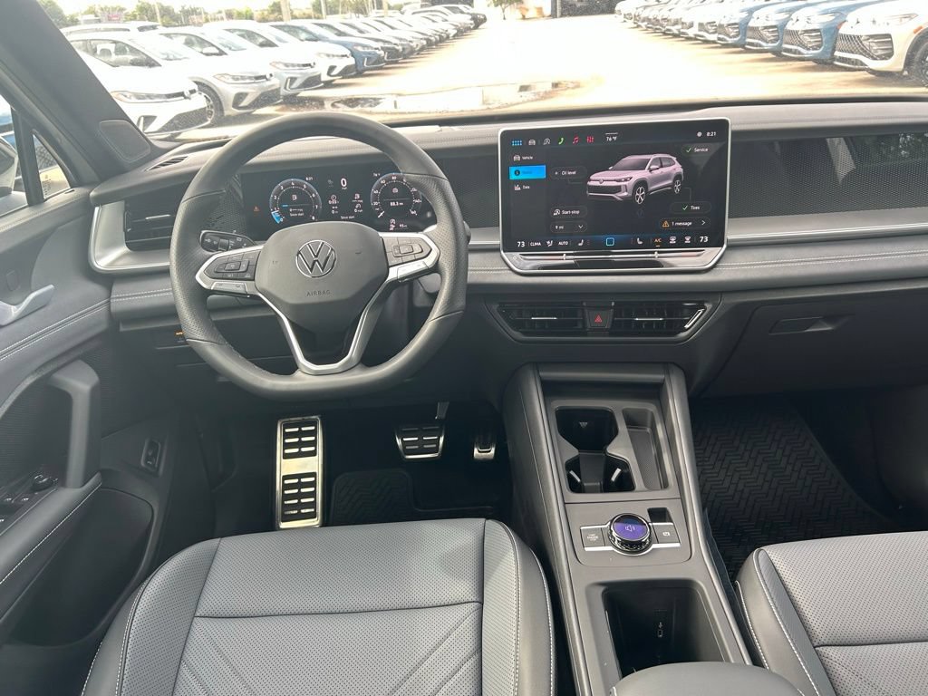 New 2026 Volkswagen Tiguan SE R-Line FWD image 9