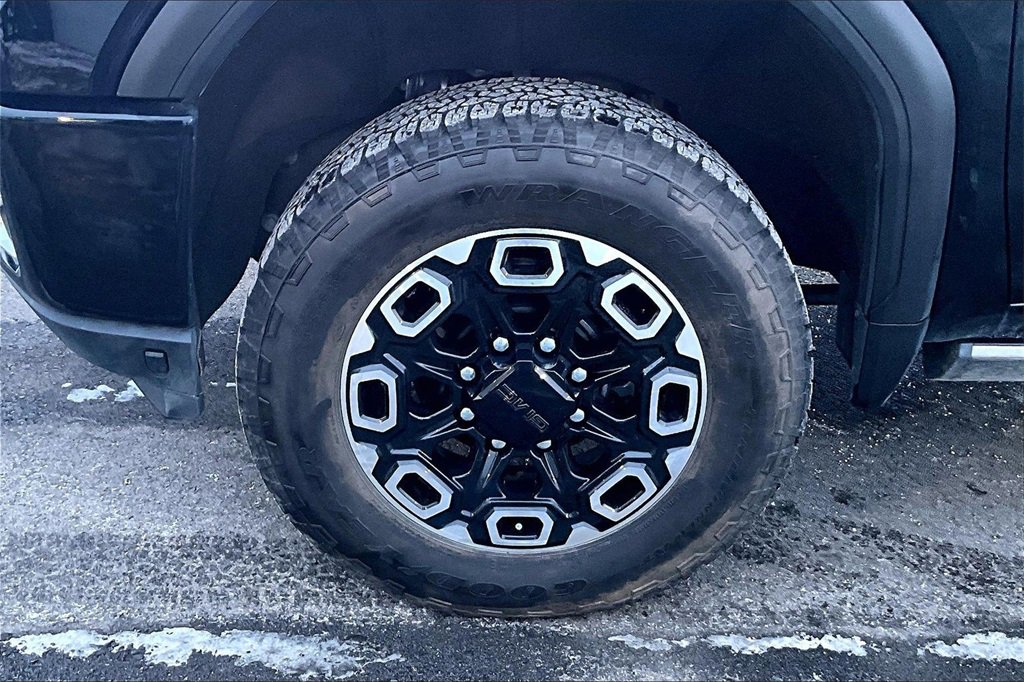 Used 2021 GMC Sierra 3500 Denali w/ Denali Ultimate Package image 9