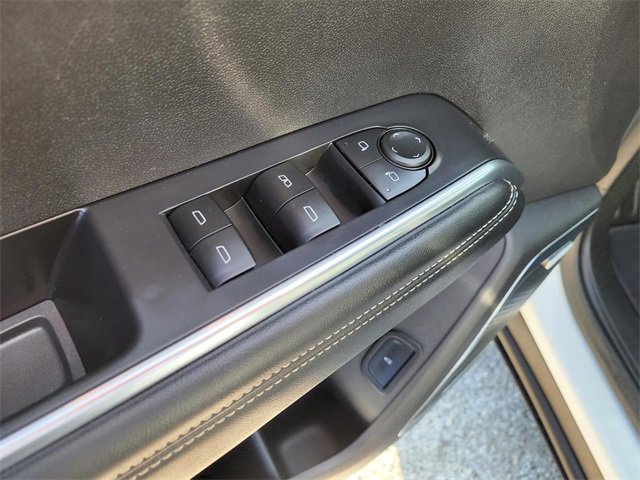 Used 2025 GMC Acadia Elevation image 19