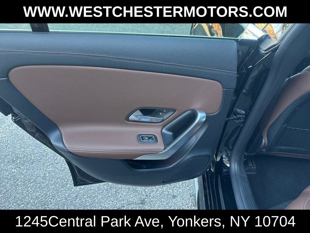 Used 2022 Mercedes-Benz CLA 250 4MATIC image 26