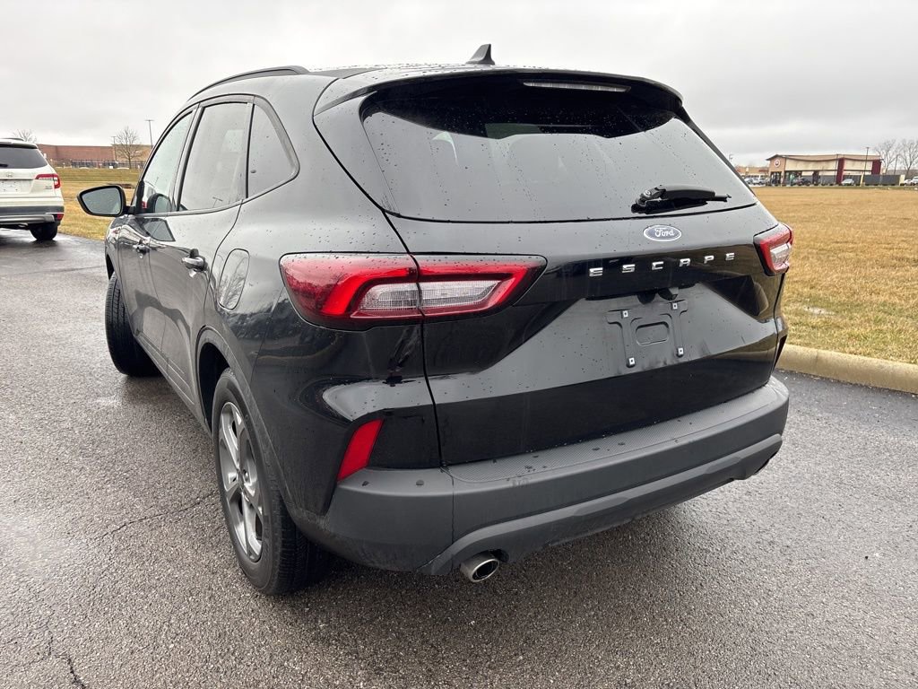 Used 2025 Ford Escape ST-Line image 7