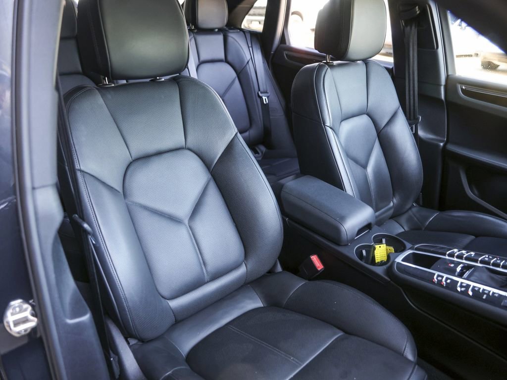 Certified 2021 Porsche Macan image 41