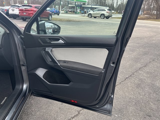 Used 2018 Volkswagen Tiguan S AWD/4WD image 26