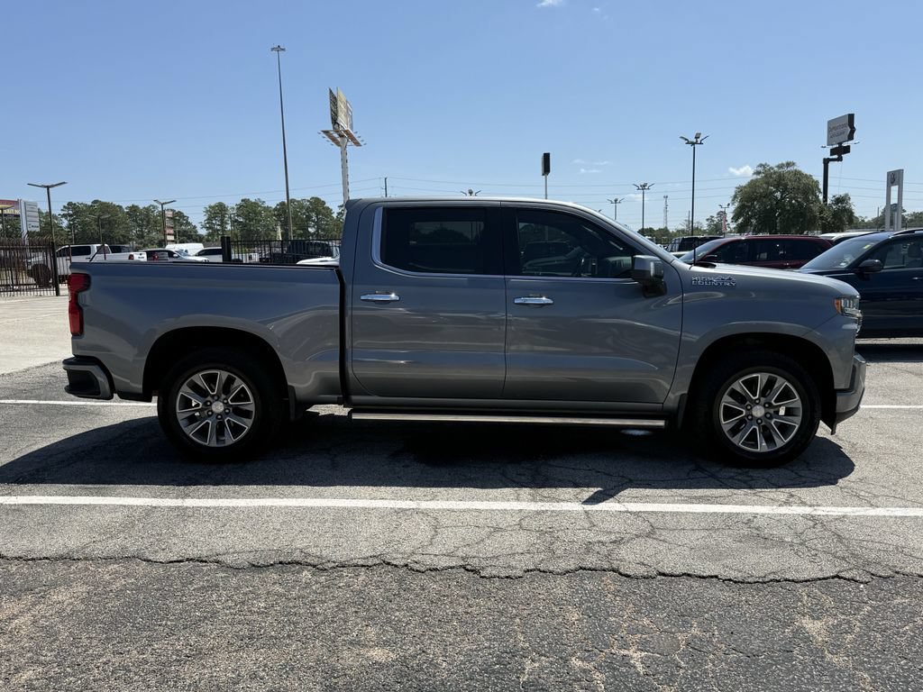 Used 2020 Chevrolet Silverado 1500 High Country w/ Technology Package AWD/4WD image 4