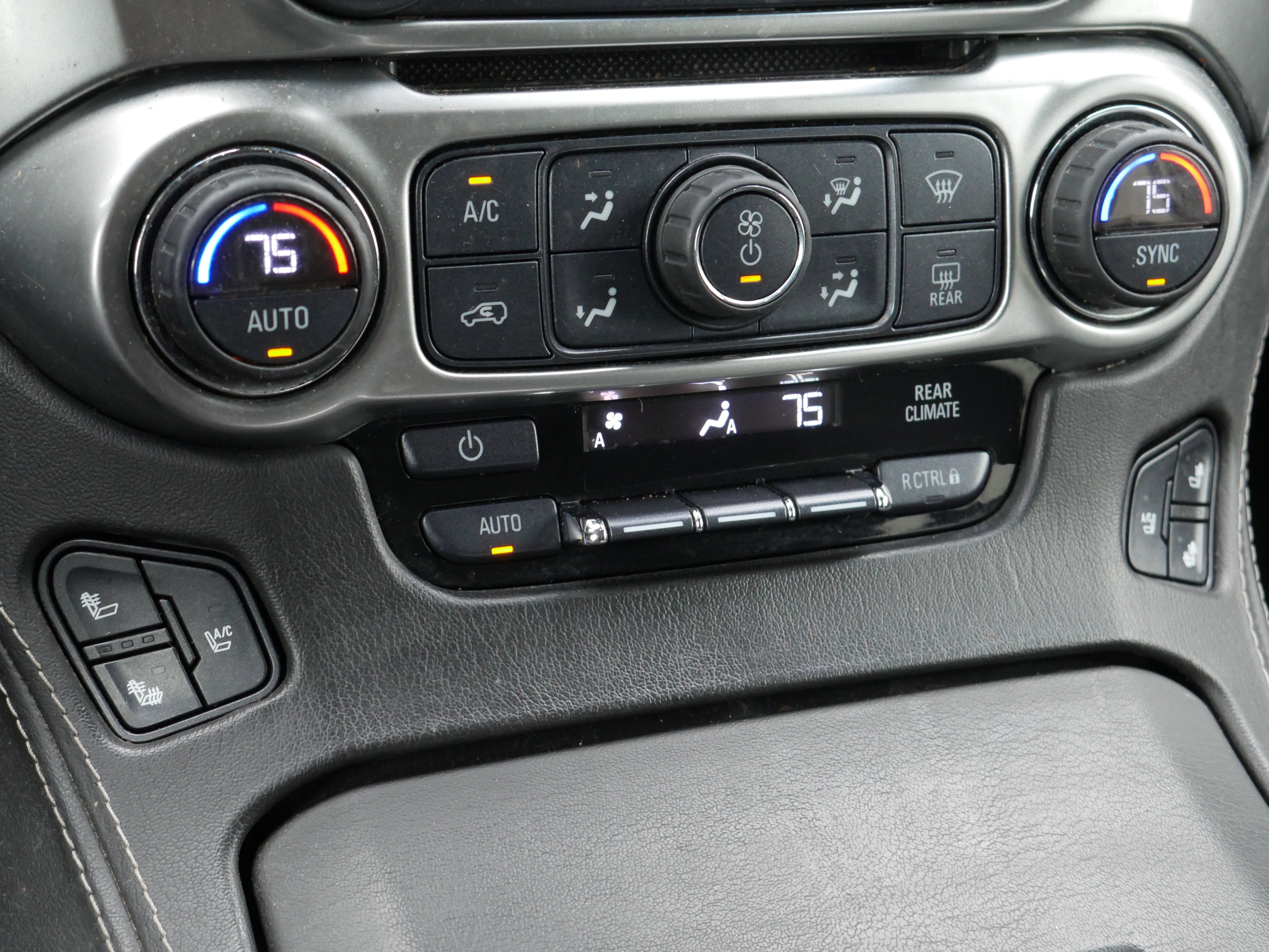 Used 2016 Chevrolet Tahoe LTZ image 15