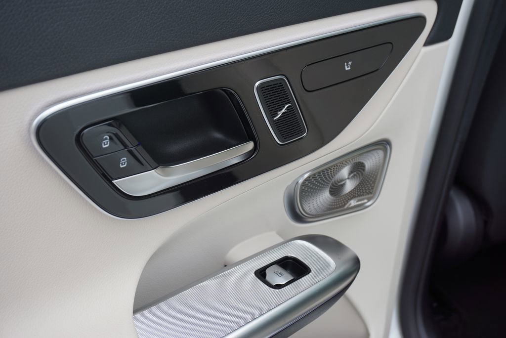 New 2026 Mercedes-Benz GLC 300 4MATIC image 45