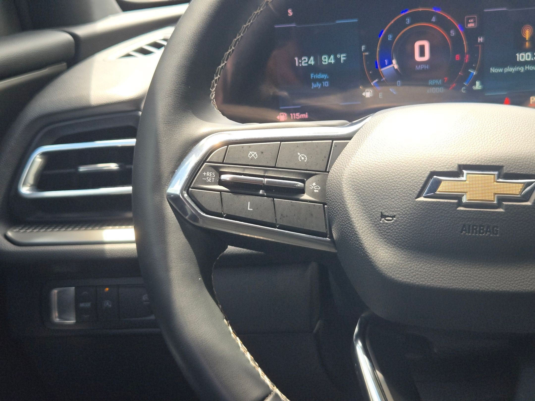 Certified 2024 Chevrolet Traverse LS FWD image 19