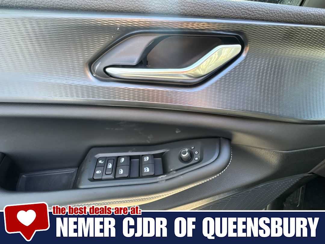 New 2026 Jeep Grand Cherokee Laredo X AWD/4WD image 13
