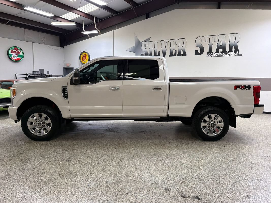 Used 2017 Ford F250 Platinum w/ Platinum Ultimate Package AWD/4WD image 3