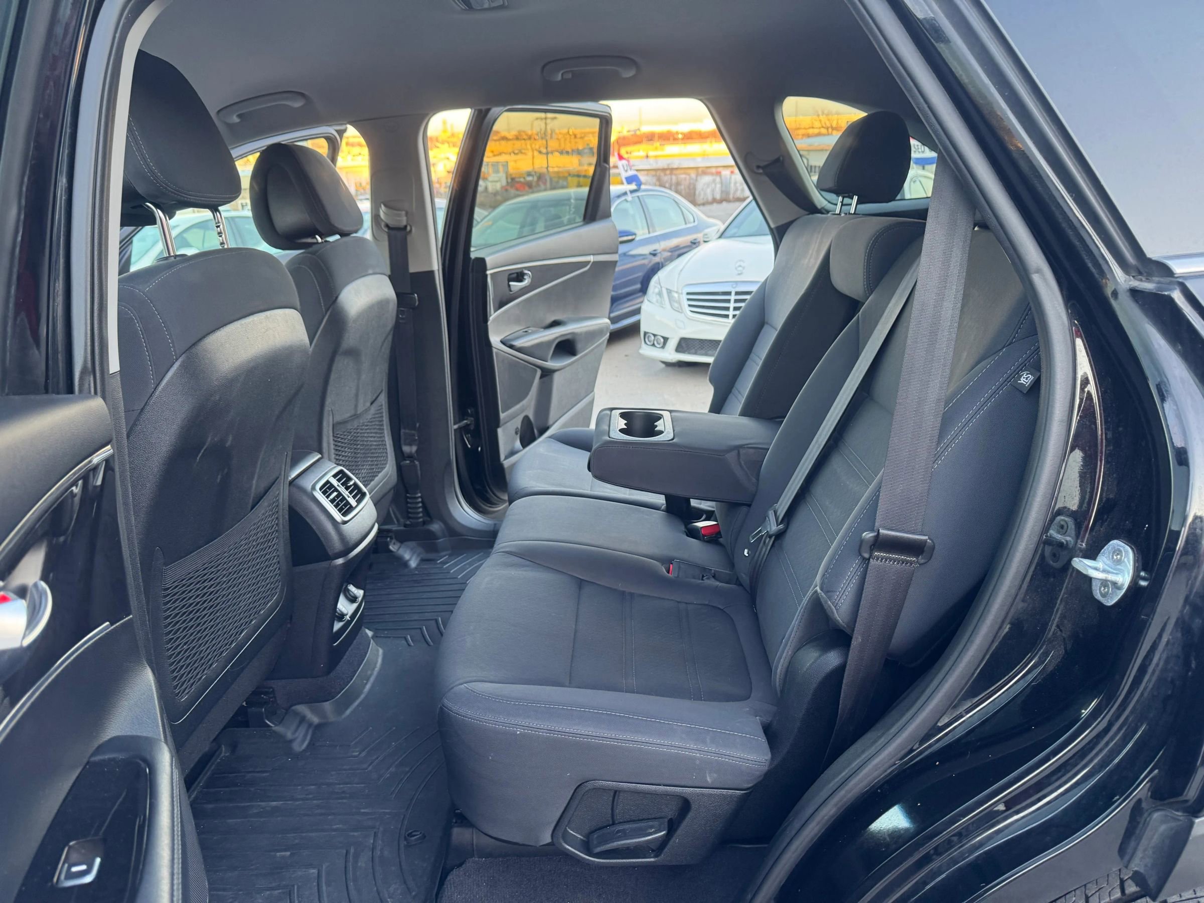 Used 2017 Kia Sorento LX Sport Utility 4D image 14