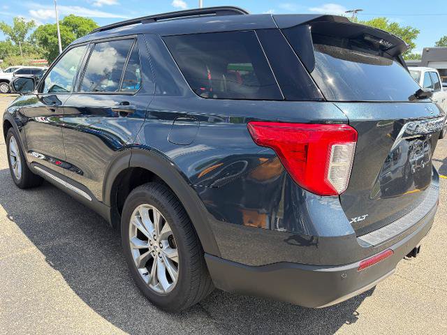 Certified 2023 Ford Explorer XLT w/ Equipment Group 202A AWD/4WD image 3