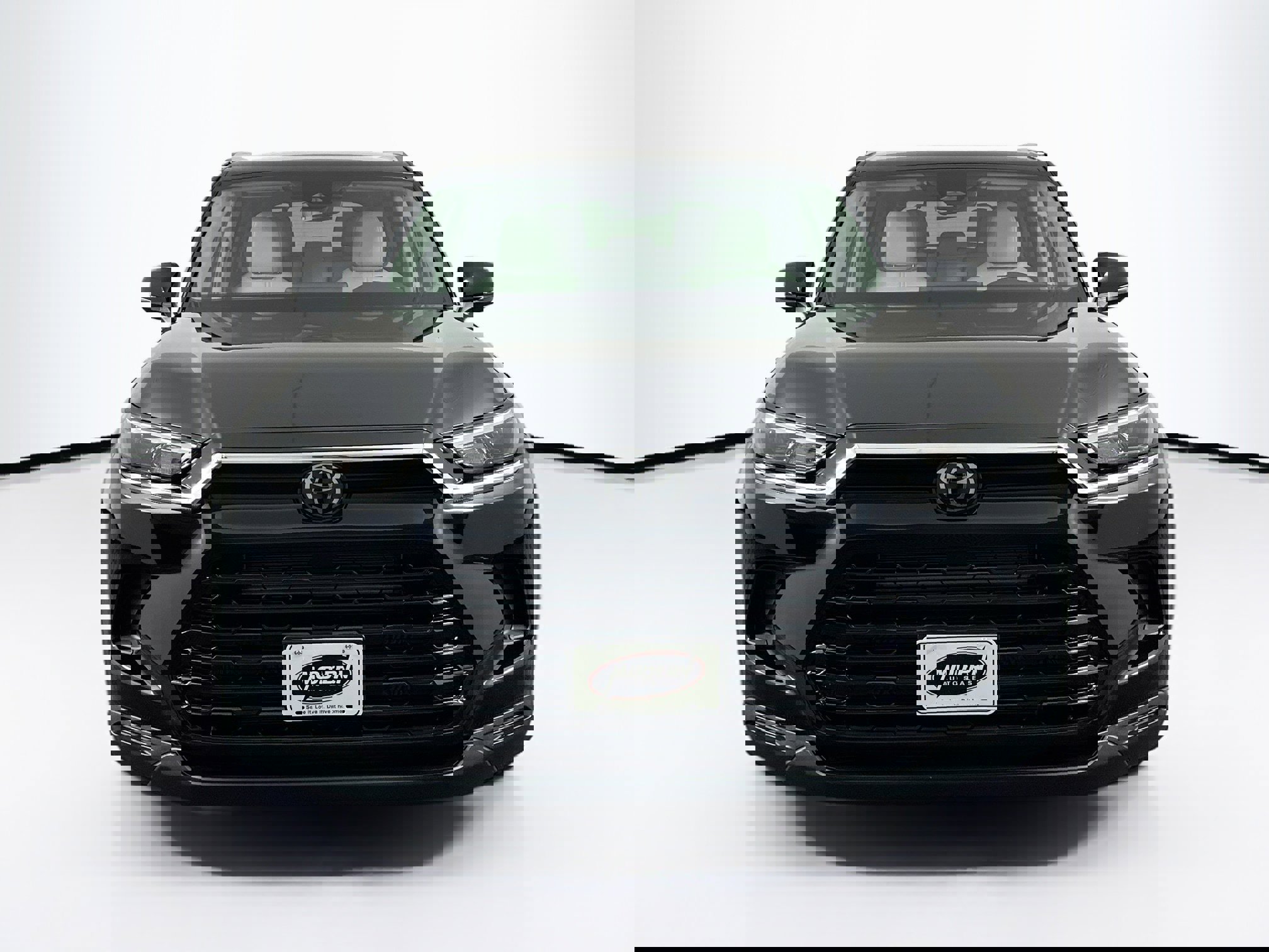 Used 2025 Toyota Grand Highlander AWD Hybrid image 4