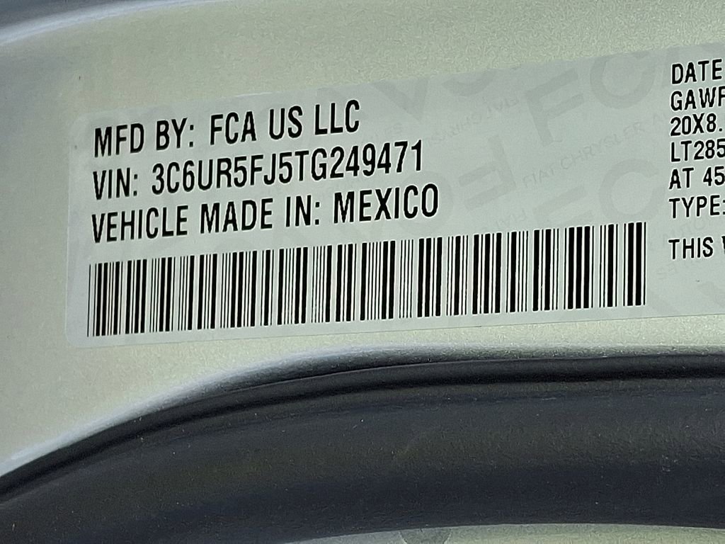 New 2026 RAM 2500 Laramie AWD/4WD image 24