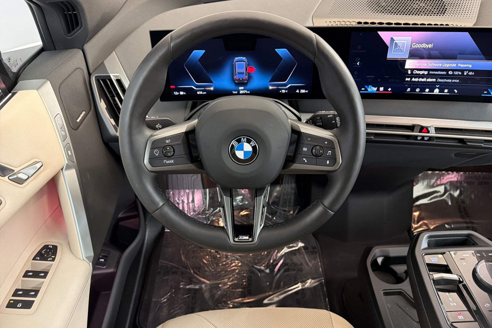 Used 2025 BMW iX xDrive50 w/ Premium Package AWD/4WD image 30