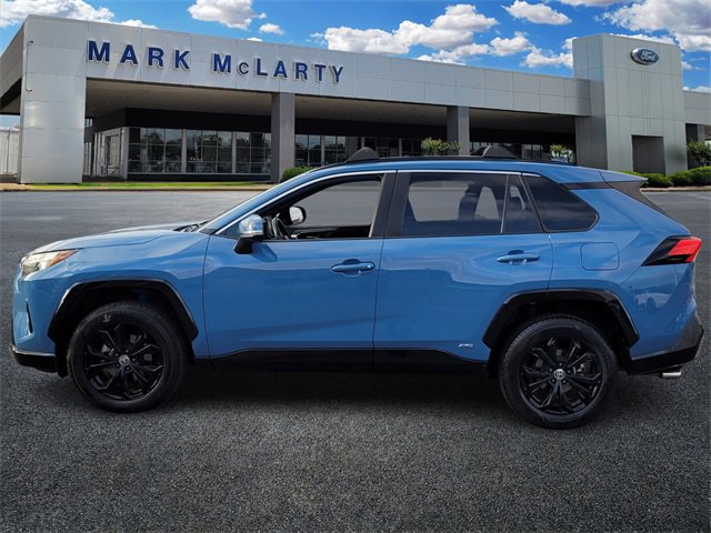 Used 2022 Toyota RAV4 SE image 6