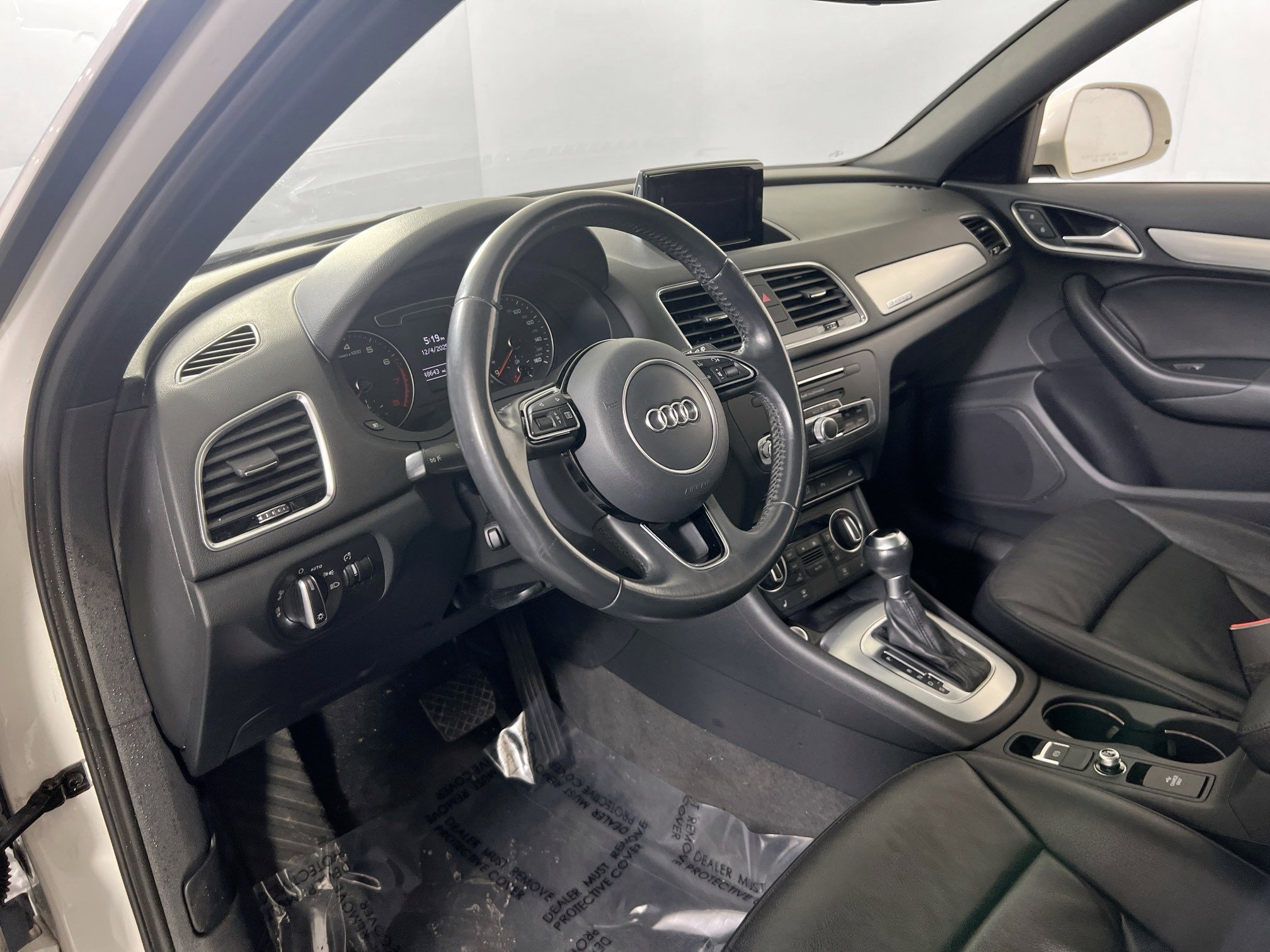 Used 2018 Audi Q3 2.0T Premium w/ Convenience Package image 9