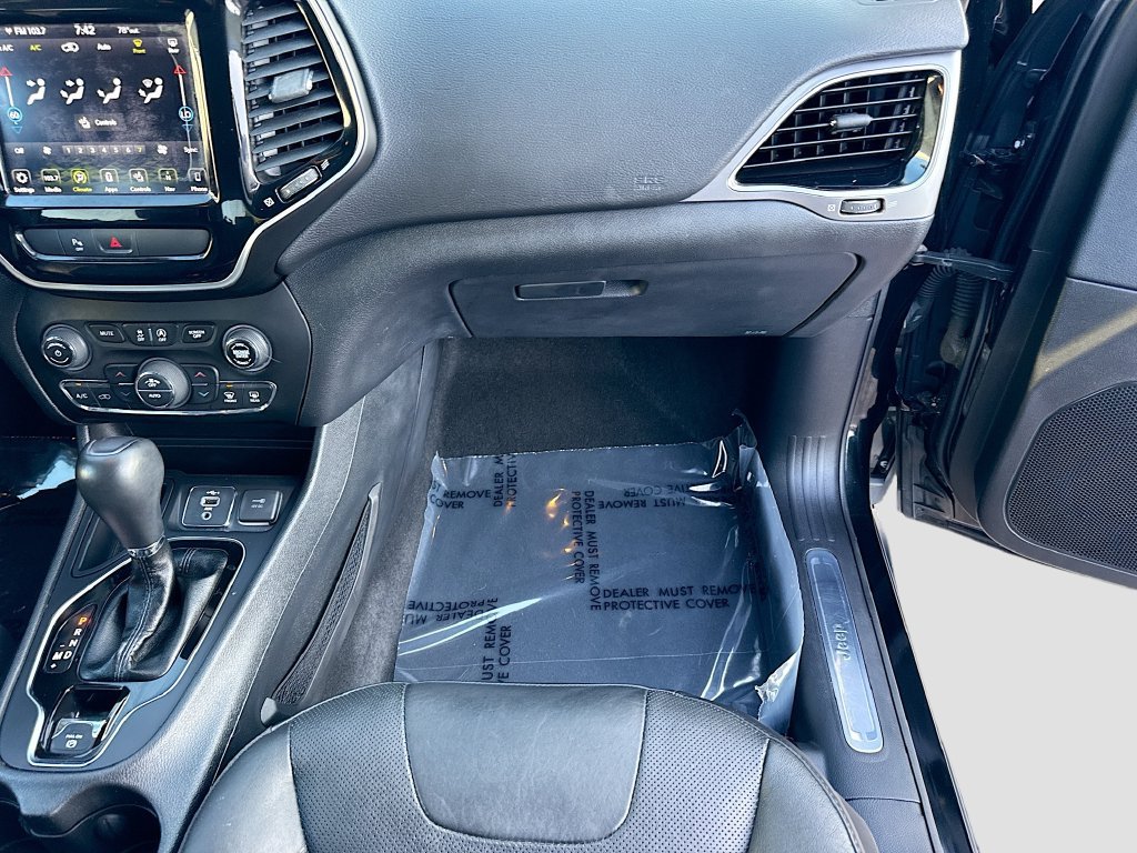 Used 2019 Jeep Cherokee Limited FWD image 18