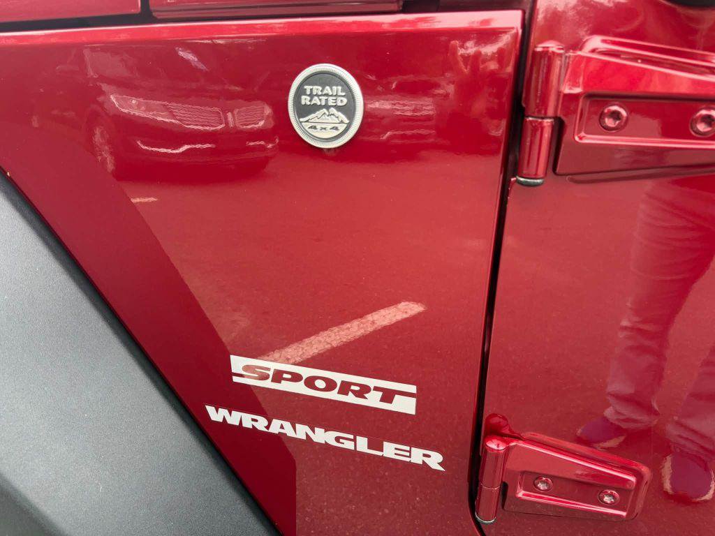 Used 2012 Jeep Wrangler Sport AWD/4WD image 11