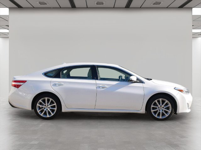 Used 2014 Toyota Avalon Limited FWD image 6