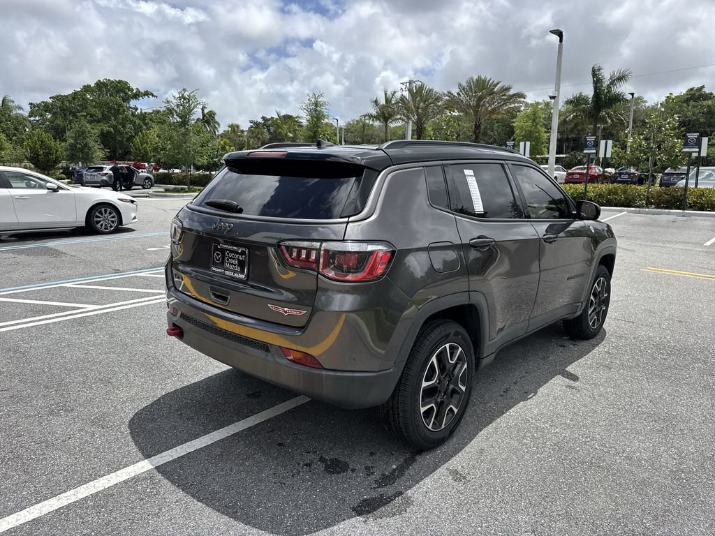 Used 2020 Jeep Compass Trailhawk AWD/4WD image 3
