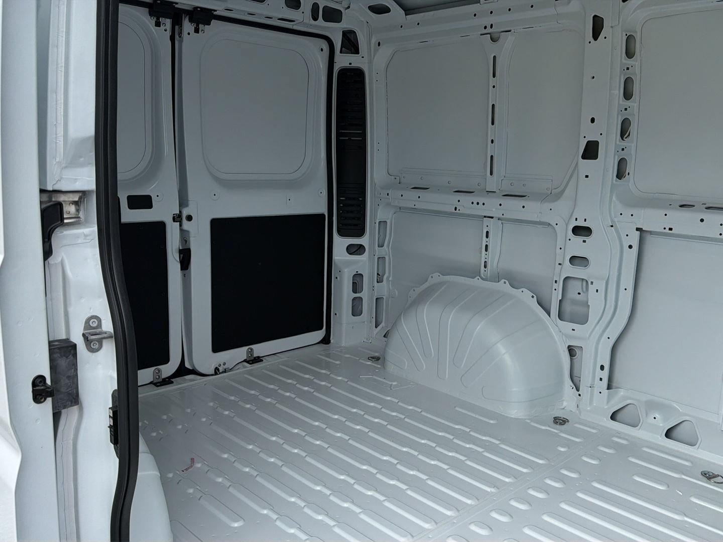 New 2026 RAM ProMaster 1500 w/ Convenience Group FWD image 7